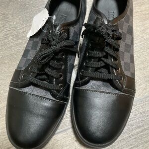 LV Men’s 11.5